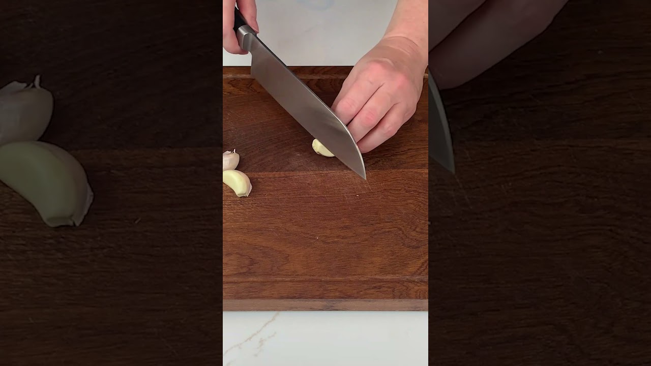 Кухонные советы по экономии денег. Сохраняйте остатки овощей, чтобы приготовить бульон