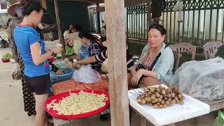 Local Market Phong Na