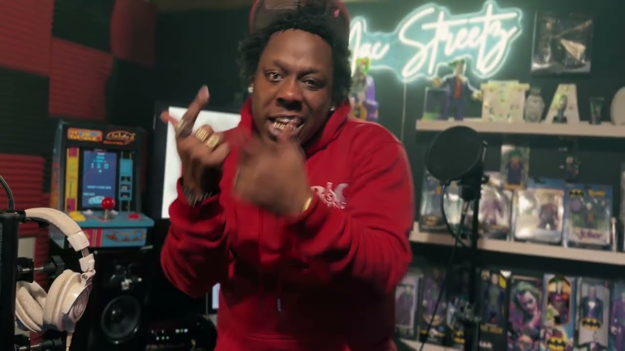 Watch Mac Streetz - S.T.I.A. (Smile Through It All) (visualizer) on YouTube Watch Mac Streetz - S.T.I.A. (Smile Through It All) (visualizer) on YouTube