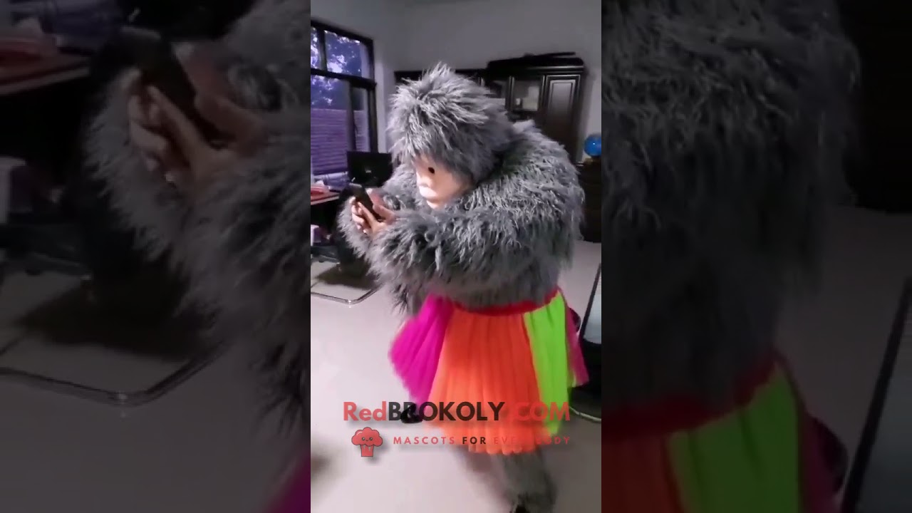 Gorilla mascot by redbrokoly.com - Custom mascots - contact@redbrokoly.com