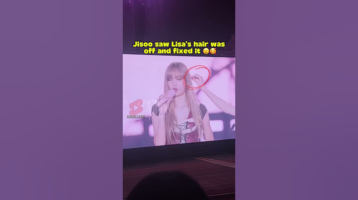 Jisoo saw Lisa’s hair was off and fixed it on Goyang day 2 #lisa #jisoo #blackpink
