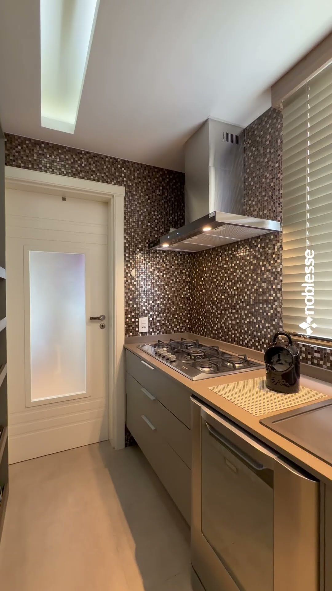 Vídeo do imóvel - Apartamento com 147m², 3 dormitórios, 3 suítes, 3 vagas no bairro Moinhos de Vento em Porto Alegre para Comprar