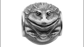 Лягушка - серебряный шарм для браслета.