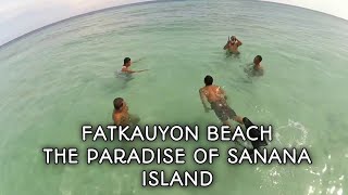 Pasir Putih Pantai Fatkauyon di Kepulauan Sula (Sanana),  Maluku