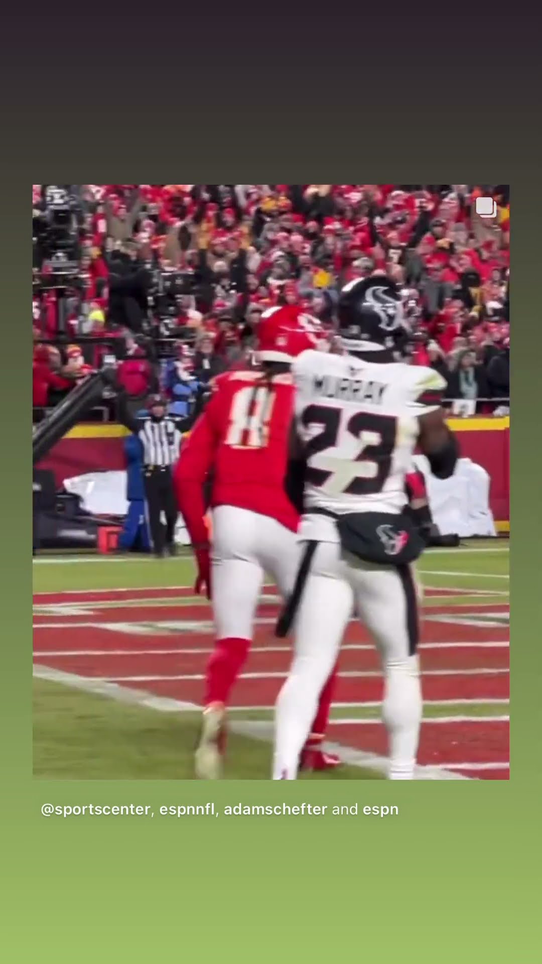 He fell into it #hoodnews #patrickmahomes #chiefs #NFL #football #sports #viralvideo #omg #how #wow
