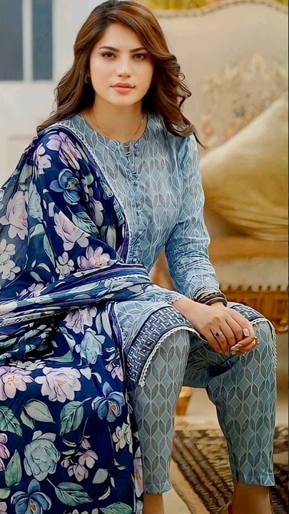 Neelum Munir Casual Dress Ideas #neelummuneer #sameprintdressdesign #alloverdesign #pakistanidress