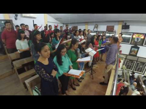 Bawalah Persembahan KMC Choir Paroki ST. CLEMENS Kendari