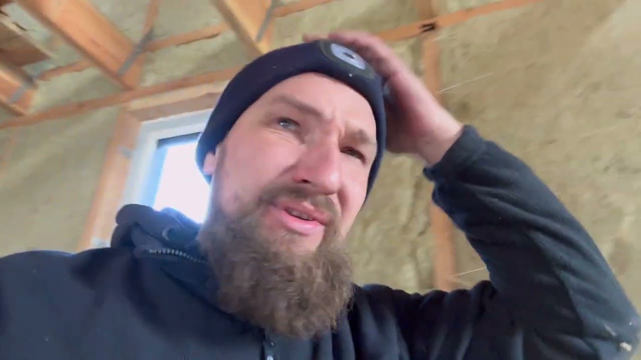 Pakol laukiam stogo dangos🤓