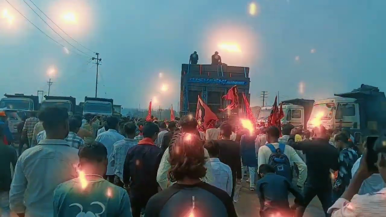 Dj shashi road show basjodh me Kalash Yatra ka 