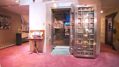 'I live in a bank'