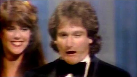Christopher Reeve Presents Robin Williams With Awa...
