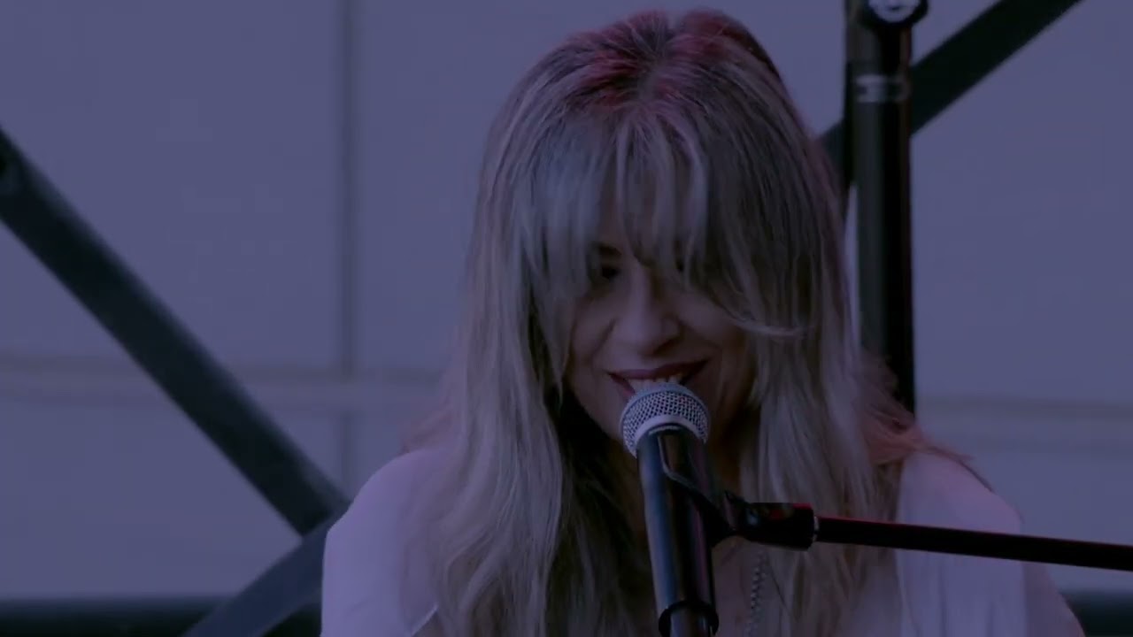 VIE VIOLENCE cover  by Daniela Simmons and MediJazz  Live Concert Klaipeda Lithuania