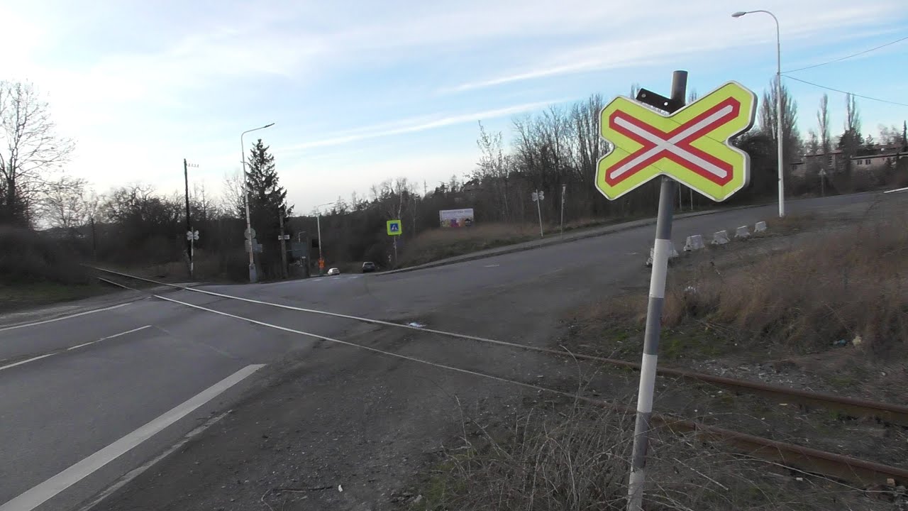 Železniční přejezd Kladno - Na Cikánce #1 [vlečka] - 2.3.2020 / Czech railroad crossing