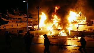 30 people died California boat fire