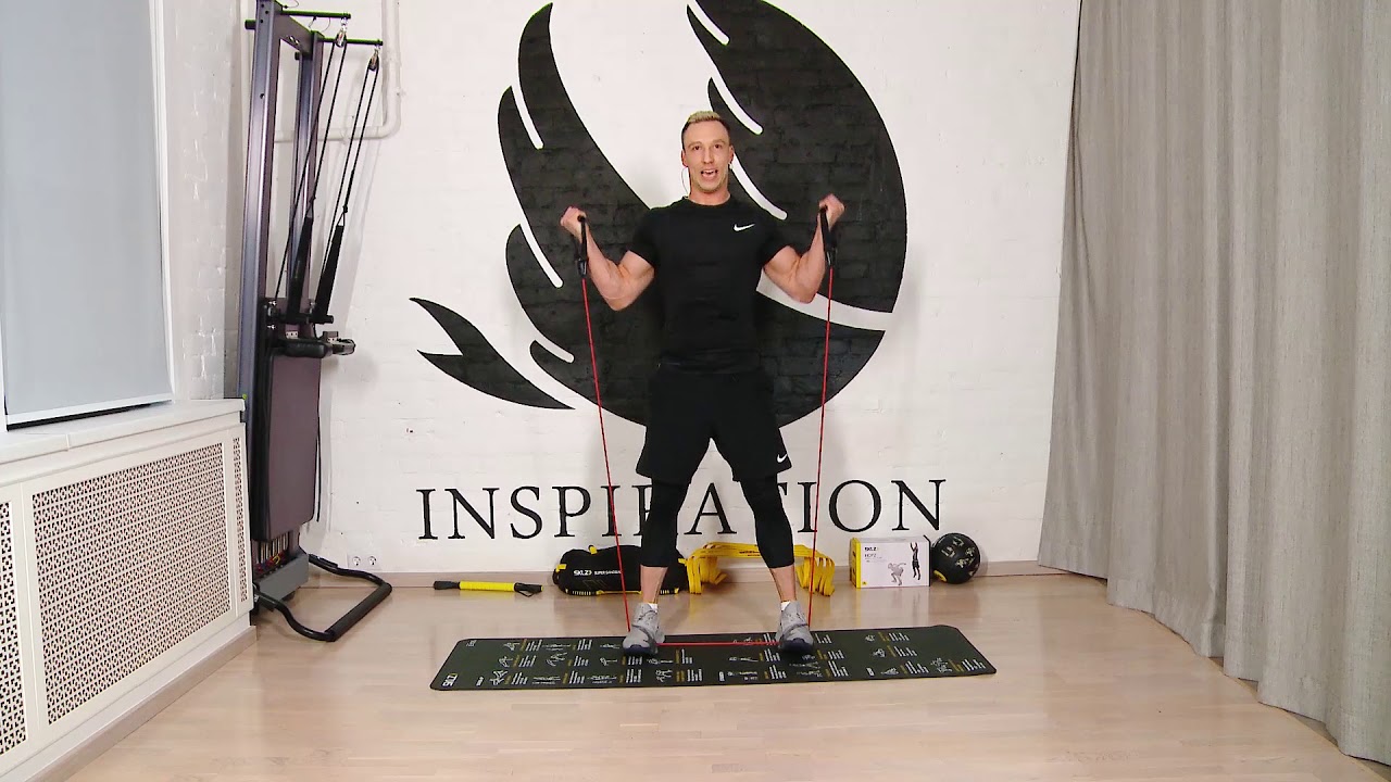 Alex Chili - тренировка с резиновым амортизатором