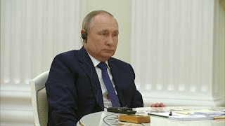 Putin y su extrema seguridad para ir al baño