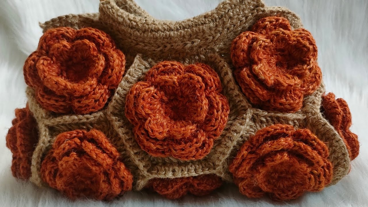 شنطة كروشية على شكل ورود حصررررررررررى