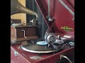 白根 一男 ♪みどりの故郷♪ 1954年 78rpm record. Columbia Model No G ー 241 phonograph.