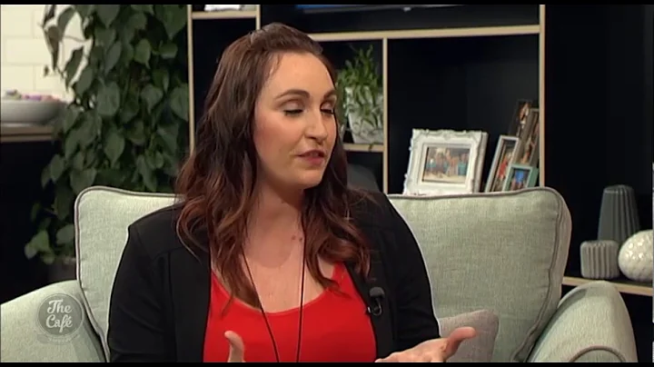 Psychic, Melissa Mills, joins Mike and Mel with a ...