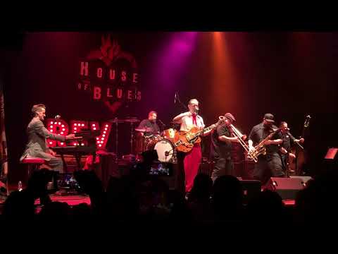 Reverend Horton Heat feat. Voodoo Glow Skulls - "Let Me Teach You How to Eat" live 2/22/19