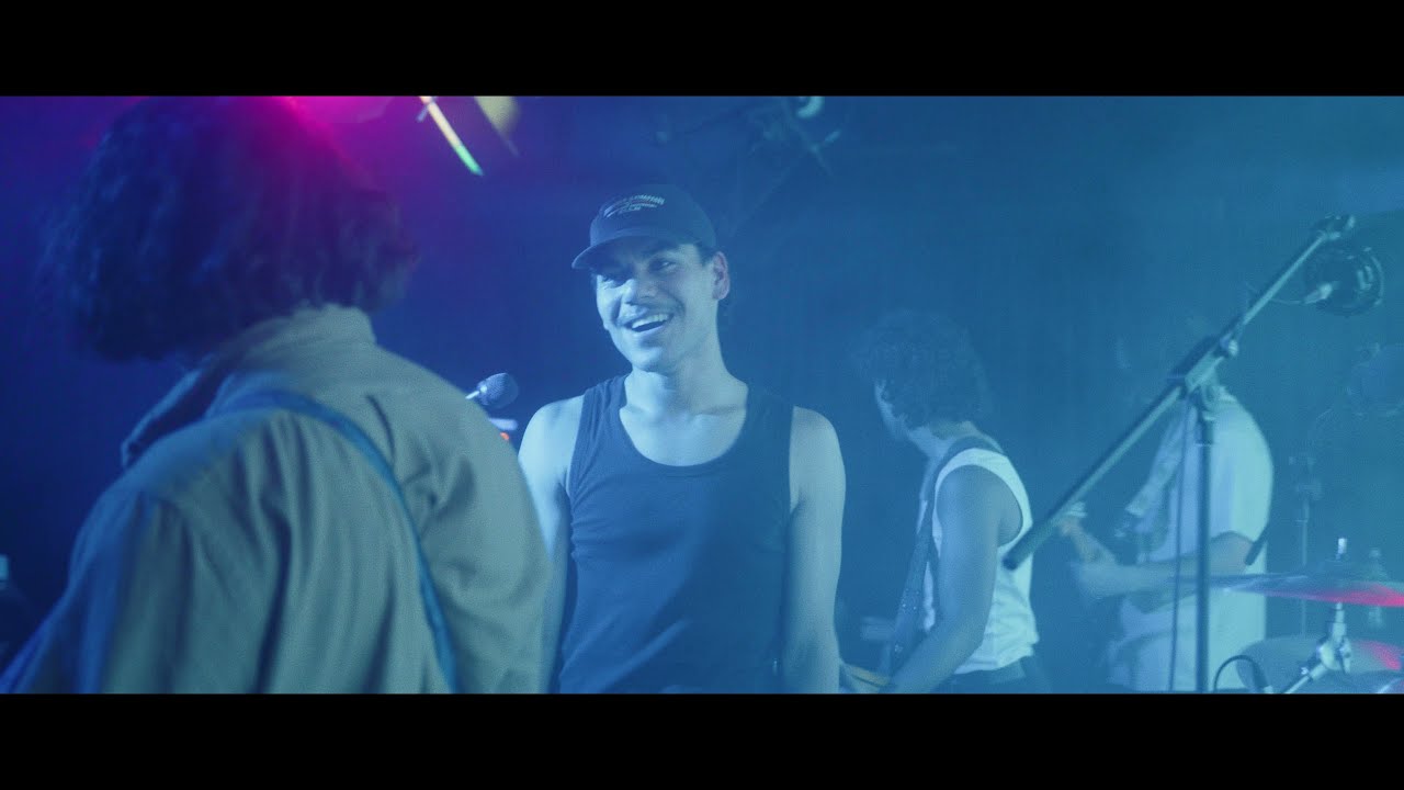 在 YouTube 上觀看「SOUTH SUMMIT - RIVER DAYS (Official Video)」 在 YouTube 上觀看「SOUTH SUMMIT - RIVER DAYS (Official Video)」