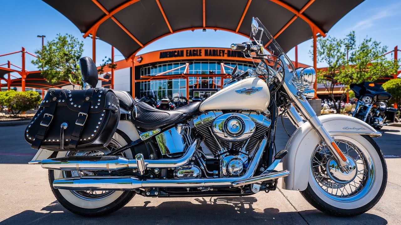 2014 Softail Deluxe 103 in Morocco Gold Pearl at American Eagle