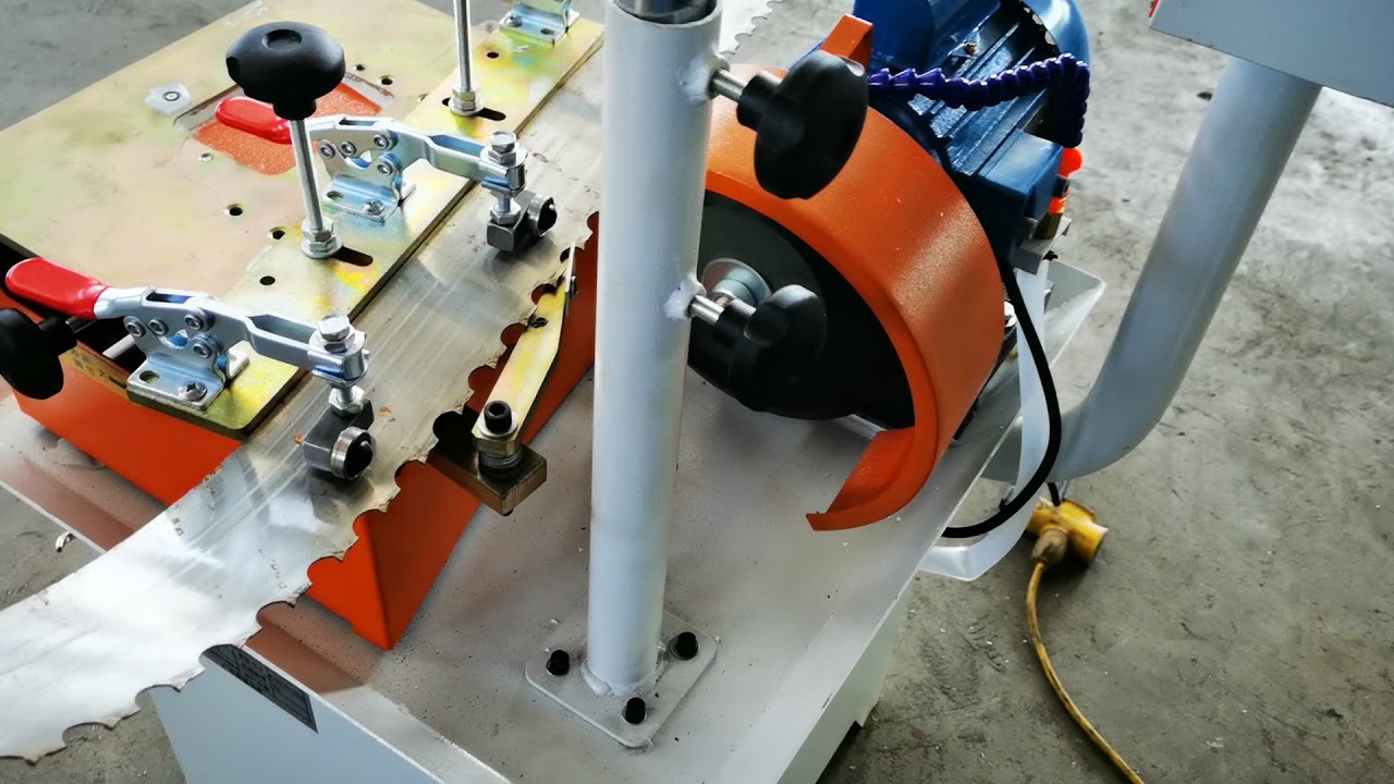 Simple operation band saw blade grinder