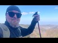 Samotny biwak w górach. Klasyczny bushcraftowy Bark River Kephart 4' zwyczajny nóż na biwak.