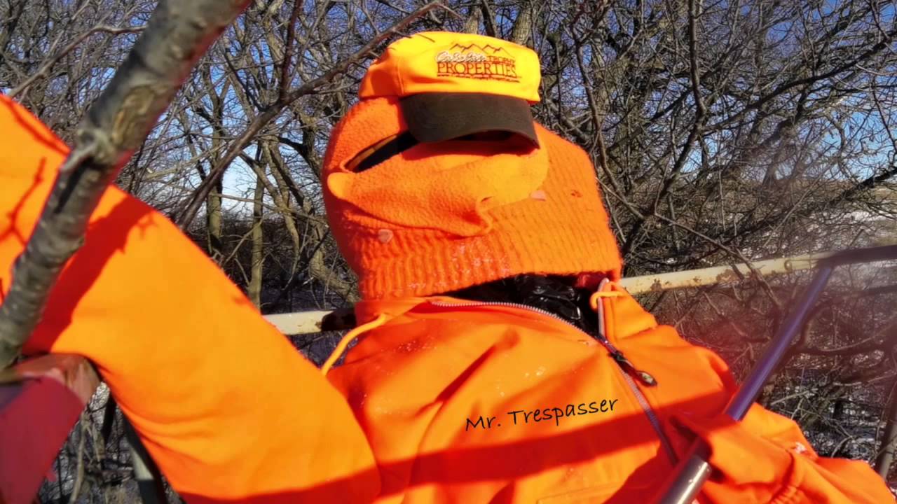 Best Deer Hunting Prank Ever !!! 