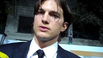 Ashton Kutcher talks rom-coms at the "No Strings Attached" premiere