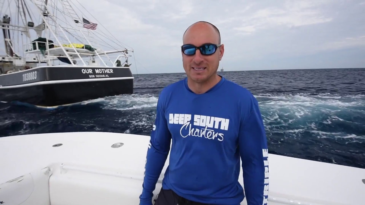 Live Bait Chumming Trawl Boats for Yellowfin Tuna In The Spread YouTube