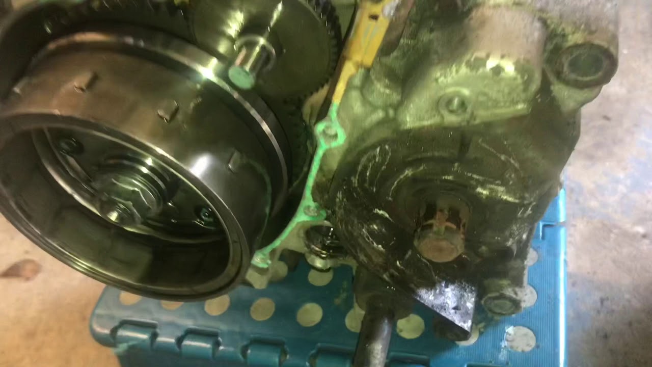Reviving a CBF125 (Part 4 - Engine removal & Starter motor) - YouTube