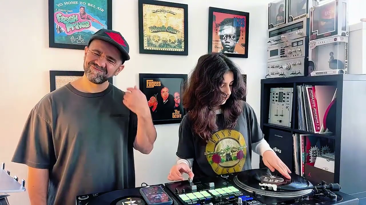 Scratch practice with ‪@IAMDJMICHELLE‬ #dj #scratch #turntable