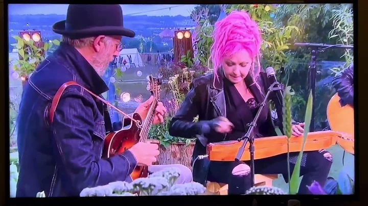 Time After Time - Cyndi Lauper at Glastonbury Festival 2016