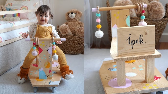 Qiz onanizm surati bilan ozini zavqlantiradi.