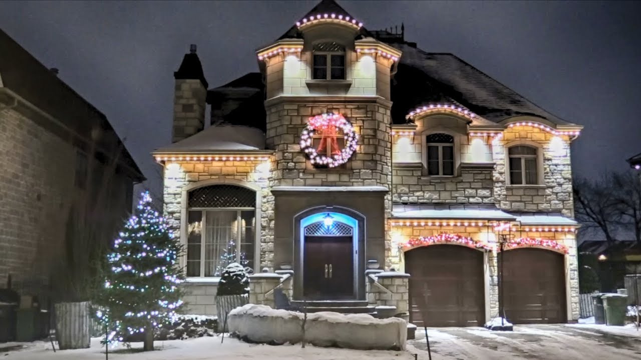 Canadian Christmas Houses in Montreal New Saint Laurent Canada