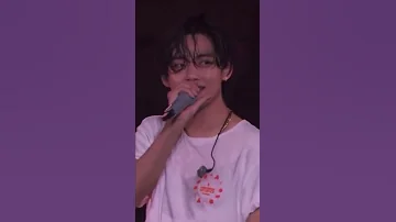 BTS V speaking ENGLISH on STAGE 🥵😱 #SHORTS