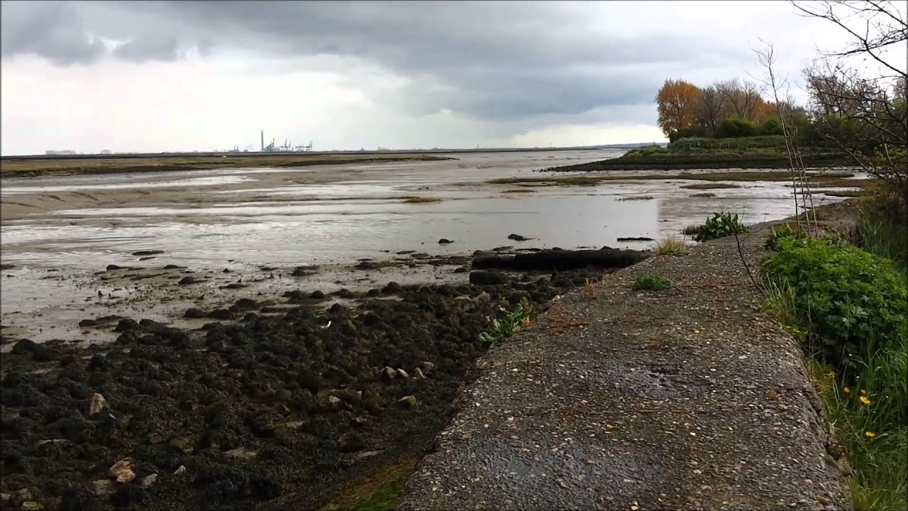 Walk along the Medway