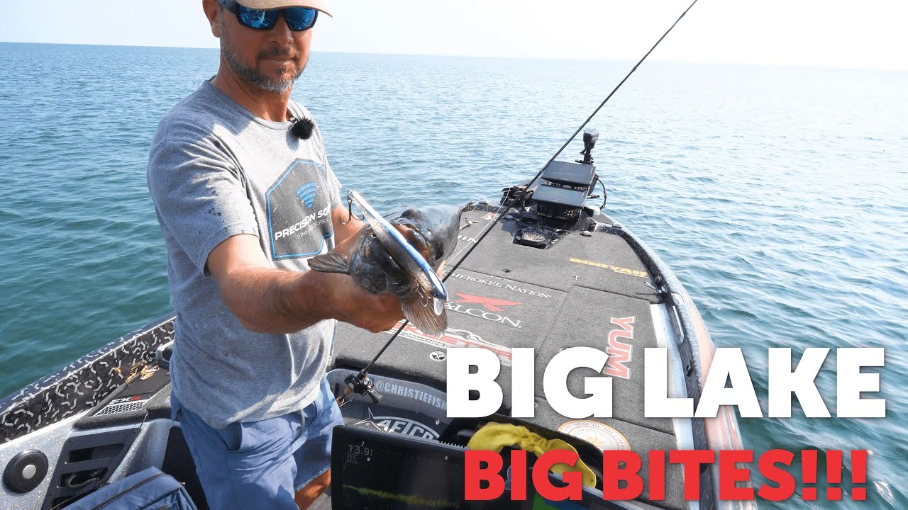 Jerkbait Techniques For BIG Smallmouth on Lake Ontario!!