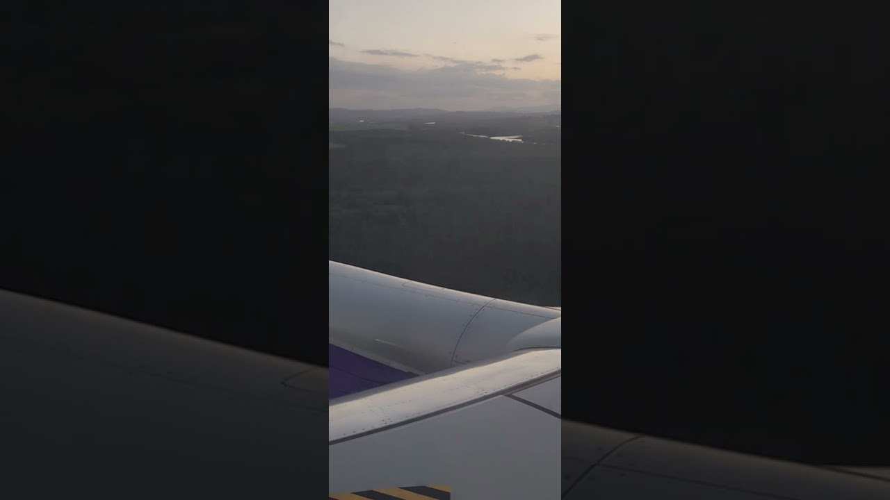 Bonza flight approaching Maroochydore 3 Jan 24 over wet farmlands.
