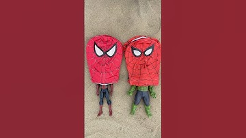 Spidey & Hulk Choose Mask In The Sand - Marvel Toys