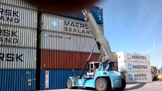 SMV Reachstacker 5 high paper box, Perth AU