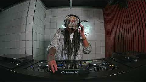 HOMOBLOC FREQUENCY TOUR w/ JADE JACKSON | Svara Radio 27.11 25