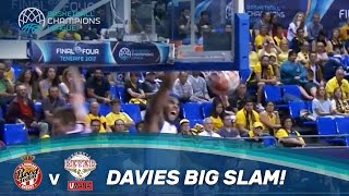 AS Monaco's Davies goes retro with a big slam dunk!