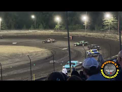 Spectator trophy dash race at 8 28 2026 sycamore - dirt track racing video