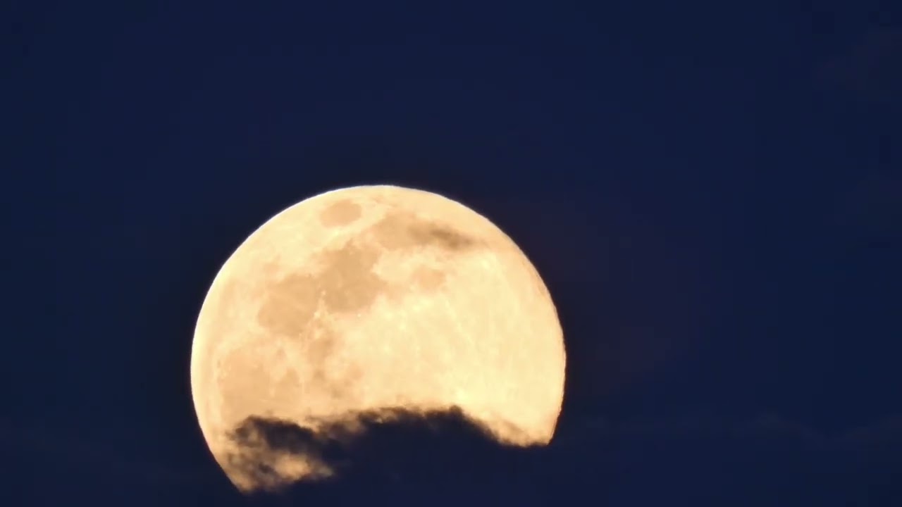 Ginzuishou no Yoru" (The Night of the Silver Crystal)