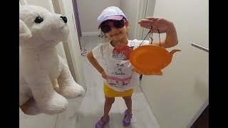 HOTEL MİNİ CLUB TA ELİF KEDİ YAPIYOR. Eğlenceli Çocuk Videosu