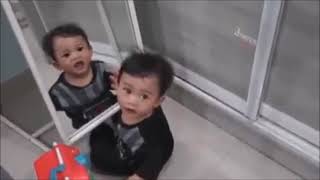 The child's double in the mirror