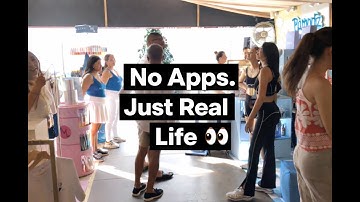 Medellín’s Hottest Weekend Market Was PACKED With Beauty 😳 Claq Popup in Ciudad del Río