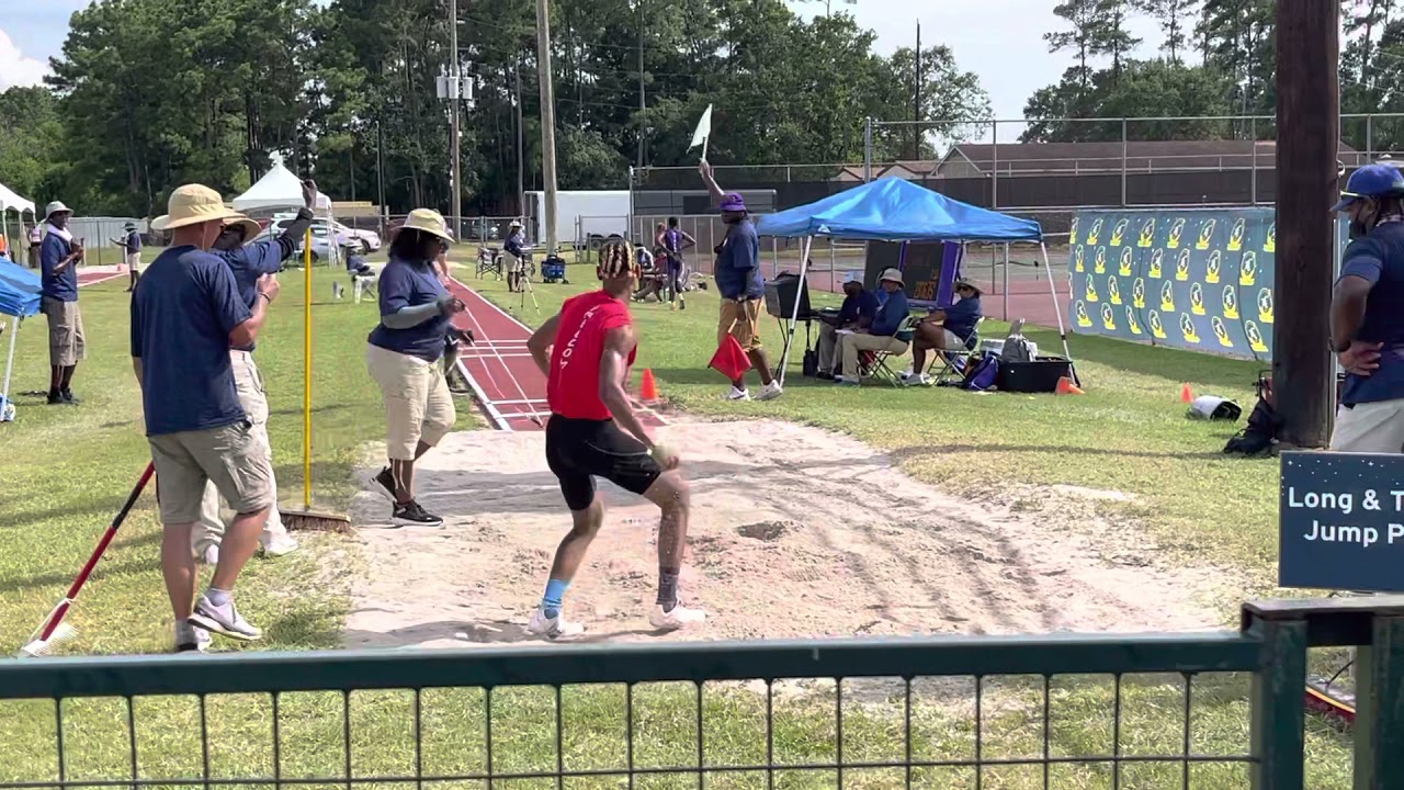 4th place 1718M Long Jump 24ft 3in at AAU Jr Olympics Donovyn Fowler